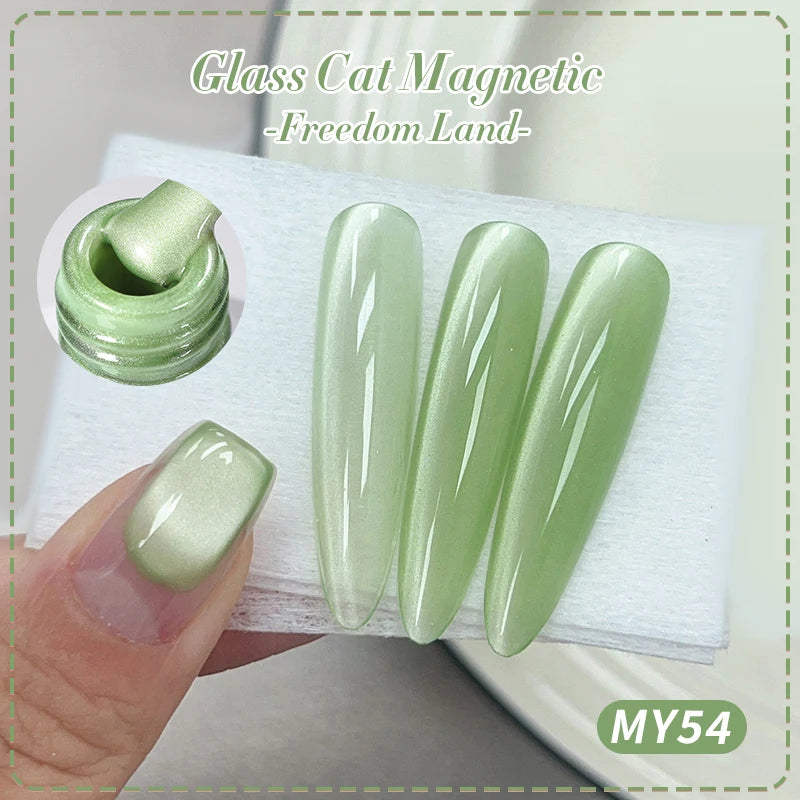 "Moonlight Cat Eye" Gel Manicure