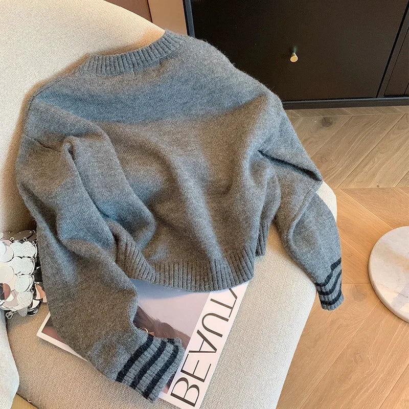 Women’s Grey Letter‑Embroidery Crew‑Neck Short Sweater